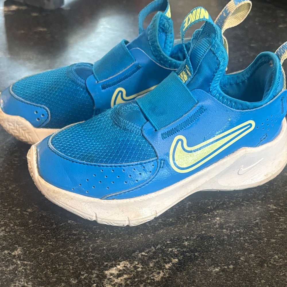 Nike Kids Blue and Yellow Sneakers
